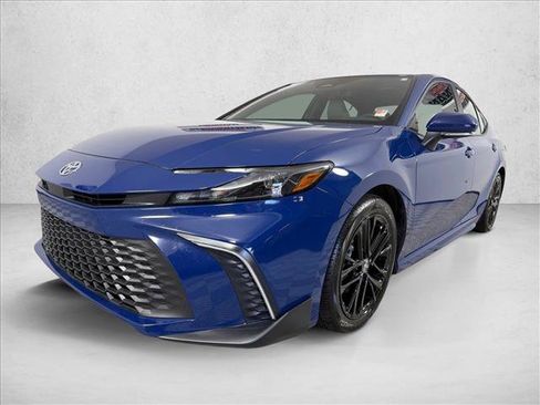 Used 2026 Toyota Camry SE FWD image 7