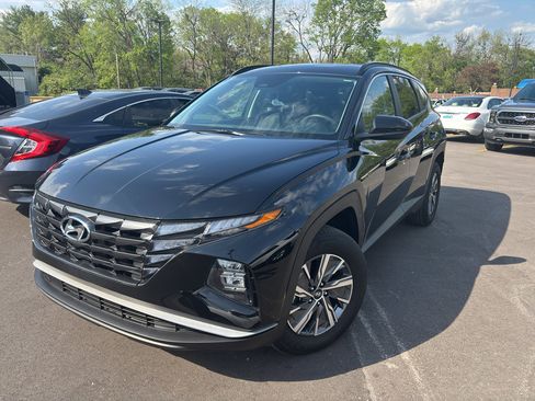 Used 2024 Hyundai Tucson Blue image 3