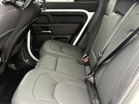 New 2025 Land Rover Defender 110 V8 image 27