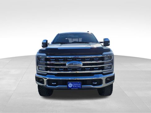 Used 2024 Ford F250 Lariat w/ Chrome Package image 3