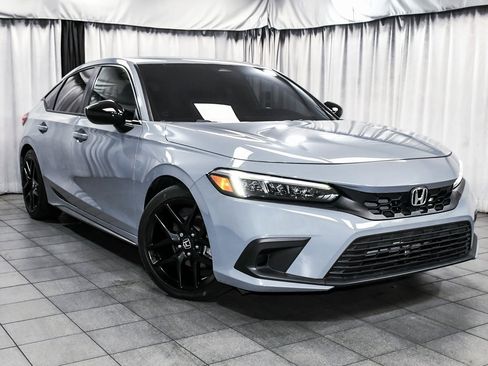 Used 2022 Honda Civic Sport image 3