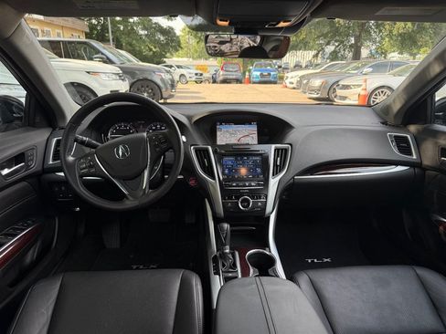Used 2017 Acura TLX w/ Technology Package FWD image 15