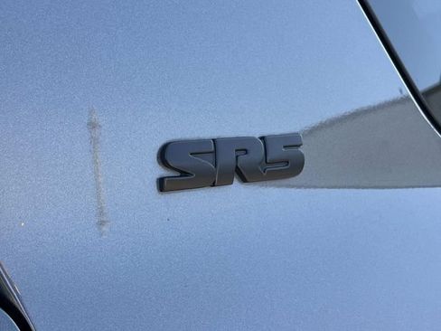 Used 2016 Toyota 4Runner SR5 AWD/4WD image 12