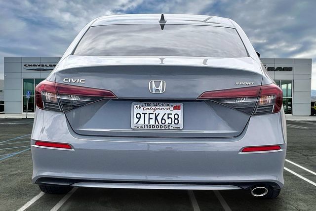 Used 2025 Honda Civic Sport image 3