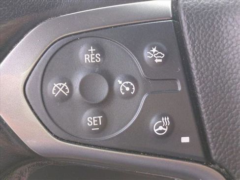 Used 2018 Chevrolet Tahoe Premier image 16