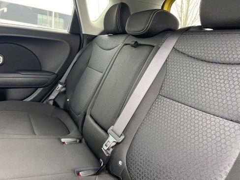 Used 2015 Kia Soul + image 25