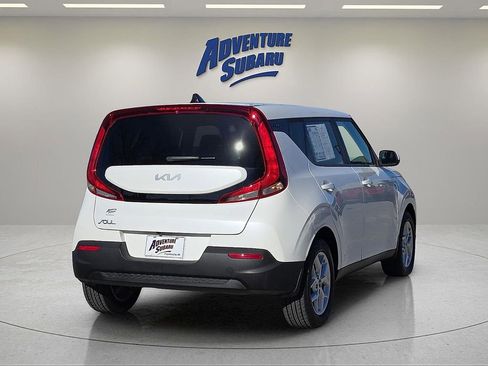 Used 2022 Kia Soul LX w/ Technology Package image 6