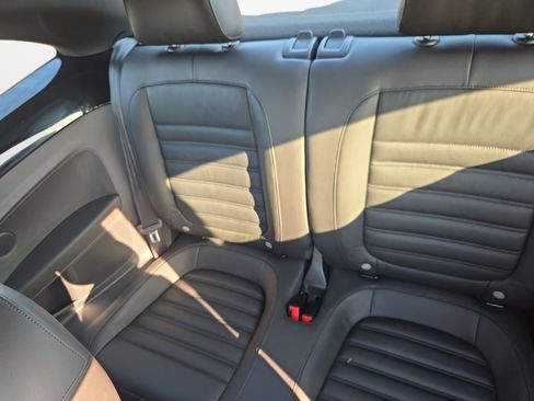 Used 2012 Volkswagen Beetle Turbo FWD image 15