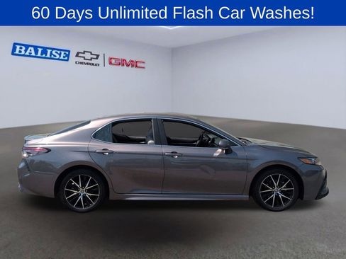 Used 2024 Toyota Camry SE FWD image 2