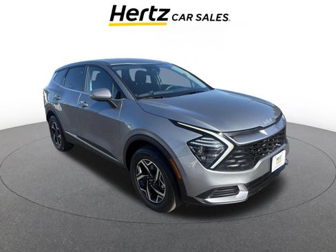 Used 2025 Kia Sportage LX image 1