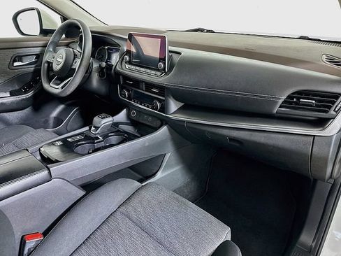 Used 2023 Nissan Rogue SV FWD image 28