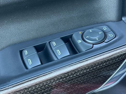 Used 2021 Chevrolet Silverado 1500 RST image 12