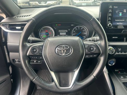 Used 2021 Toyota Venza XLE w/ Softex Package AWD/4WD image 17
