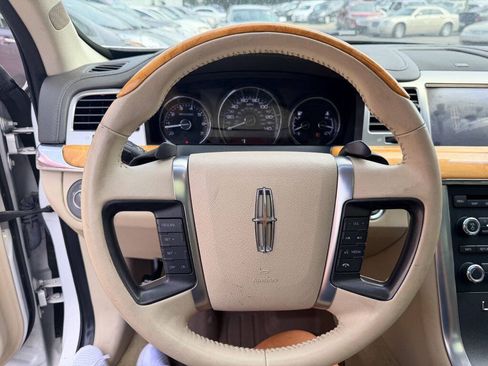 Used 2012 Lincoln MKS AWD image 11