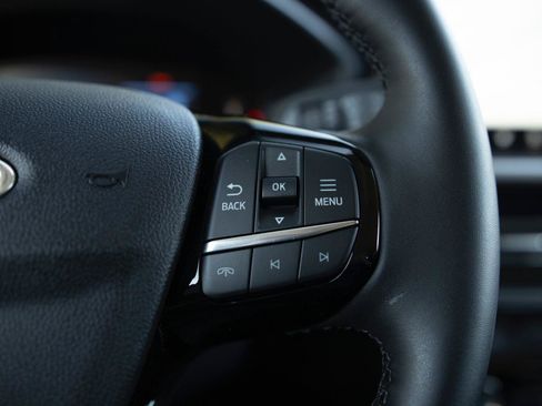 Used 2025 Ford Escape Active w/ Tech Pack #1 AWD/4WD image 7