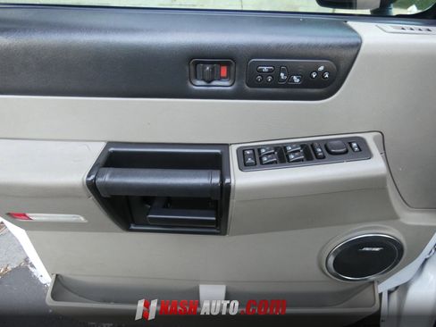 Used 2005 HUMMER H2 w/ Preferred Equipment Group AWD/4WD image 48