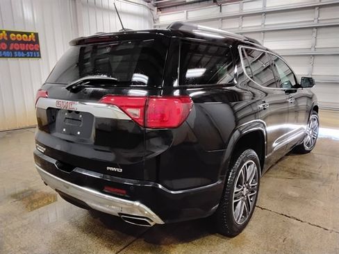 Used 2018 GMC Acadia Denali w/ Technology Package image 3