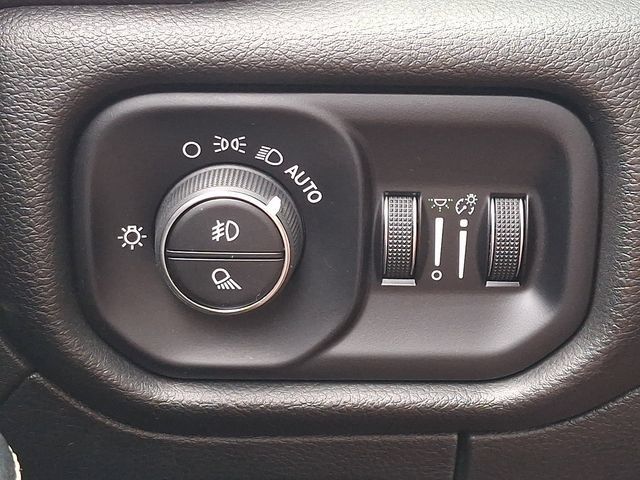 Used 2024 RAM 1500 Laramie AWD/4WD image 24