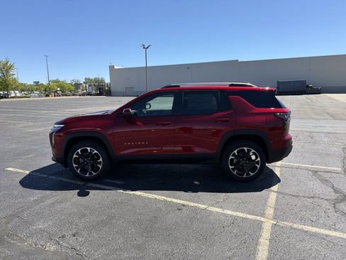 New 2026 Chevrolet Equinox LT w/ Convenience Package II AWD/4WD image 8
