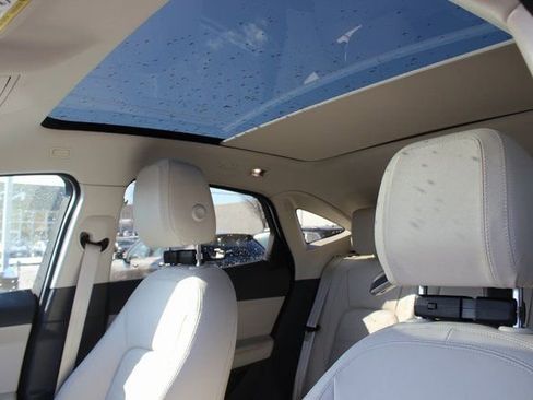 Used 2020 Jaguar E-PACE SE image 20