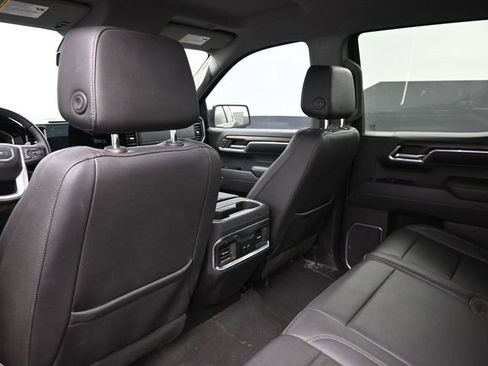 Used 2022 GMC Sierra 1500 SLT w/ SLT Convenience Package AWD/4WD image 15