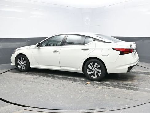Used 2021 Nissan Altima 2.5 S image 4