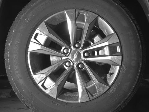 Used 2025 Chevrolet Equinox LT image 13