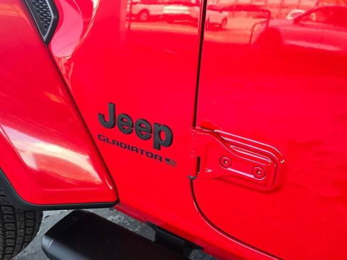 Used 2024 Jeep Gladiator Sport AWD/4WD image 33