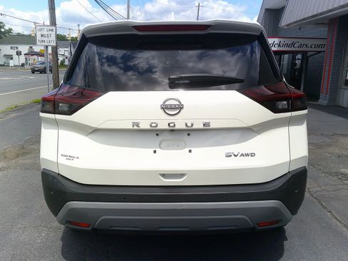 Used 2023 Nissan Rogue SV w/ SV Premium B Package AWD/4WD image 8