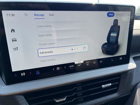 New 2026 Ford Explorer Platinum image 34