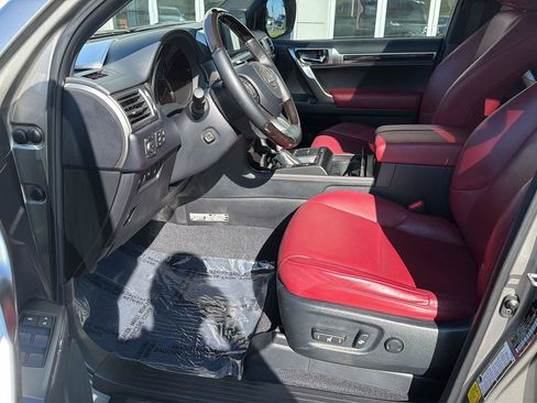 Certified 2023 Lexus GX 460 Luxury w/ Sport Design Package AWD/4WD image 10