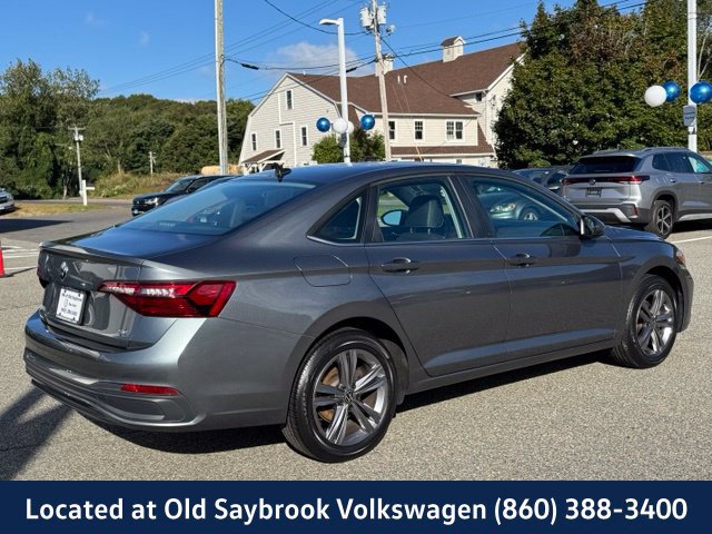 Certified 2023 Volkswagen Jetta SE FWD image 5