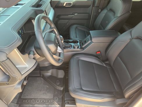 New 2026 Ford Bronco Outer Banks AWD/4WD image 13