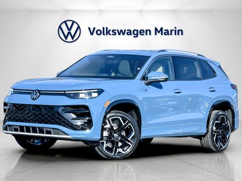 New 2026 Volkswagen Tiguan SEL R-Line image 1