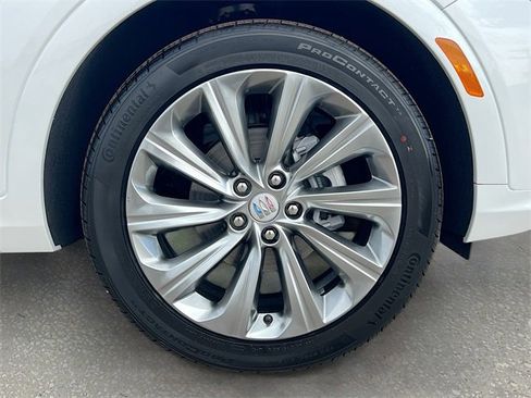 New 2026 Buick Envista Avenir image 19