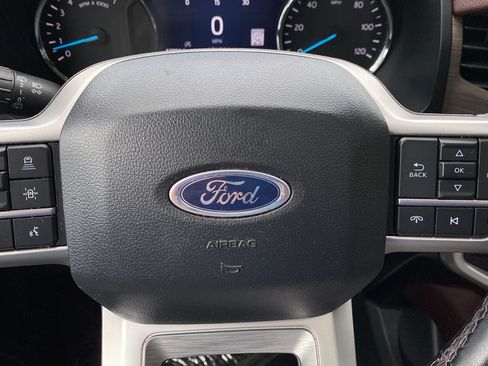 Used 2024 Ford Expedition Max Limited AWD/4WD image 16