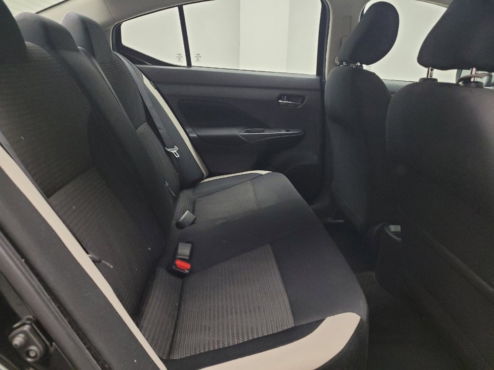 Used 2021 Nissan Versa SV FWD image 19