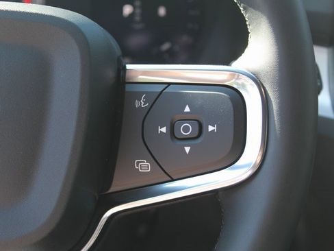 New 2026 Volvo XC40 B5 Ultra w/ Climate Package image 16