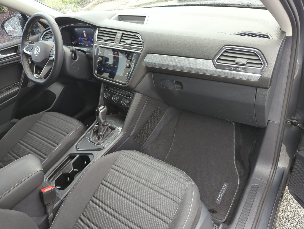 Used 2024 Volkswagen Tiguan S FWD image 21