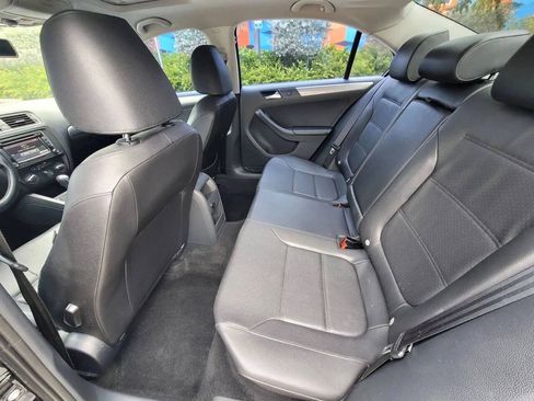 Used 2015 Volkswagen Jetta Sport FWD image 27