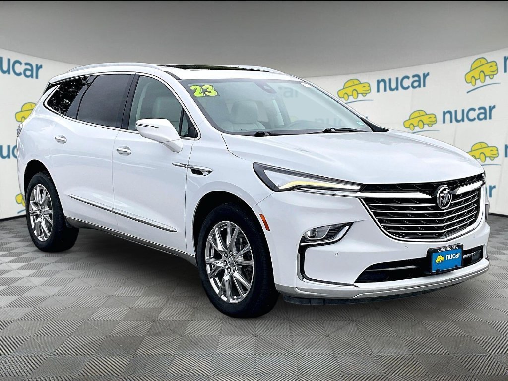 Used 2023 Buick Enclave Essence w/ Experience Buick Package AWD/4WD image 1