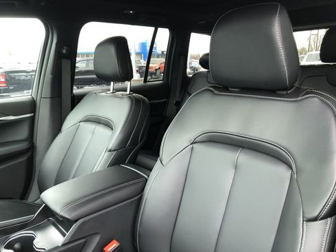 New 2026 Jeep Grand Cherokee Limited AWD/4WD image 22