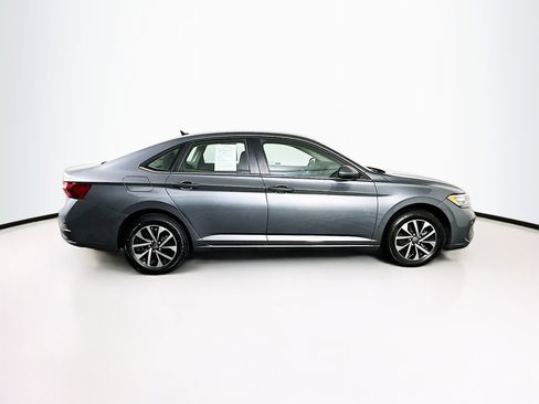 Used 2024 Volkswagen Jetta S image 10