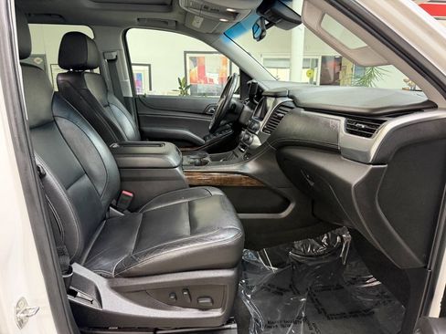 Used 2018 Chevrolet Tahoe LT AWD/4WD image 18