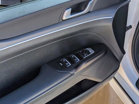 Used 2025 Kia K5 LXS image 16