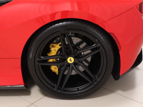 Used 2022 Ferrari F8 Tributo image 19