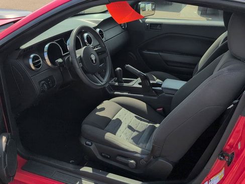 Used 2006 Ford Mustang GT RWD image 11