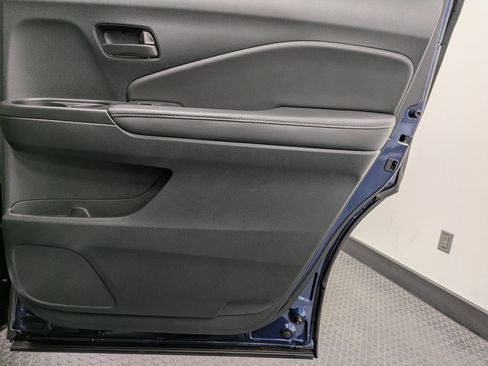 Certified 2023 Honda Passport EX-L image 25