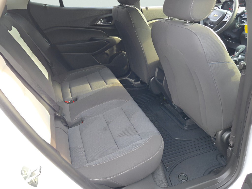 Certified 2024 Chevrolet Trax LS FWD image 10