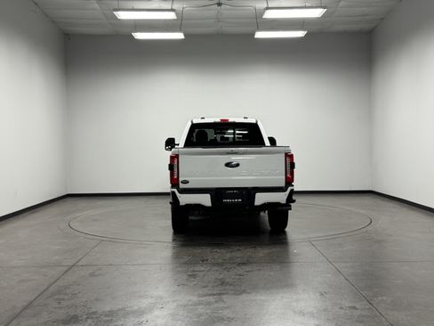 Used 2023 Ford F250 XLT w/ XLT Premium Package image 7